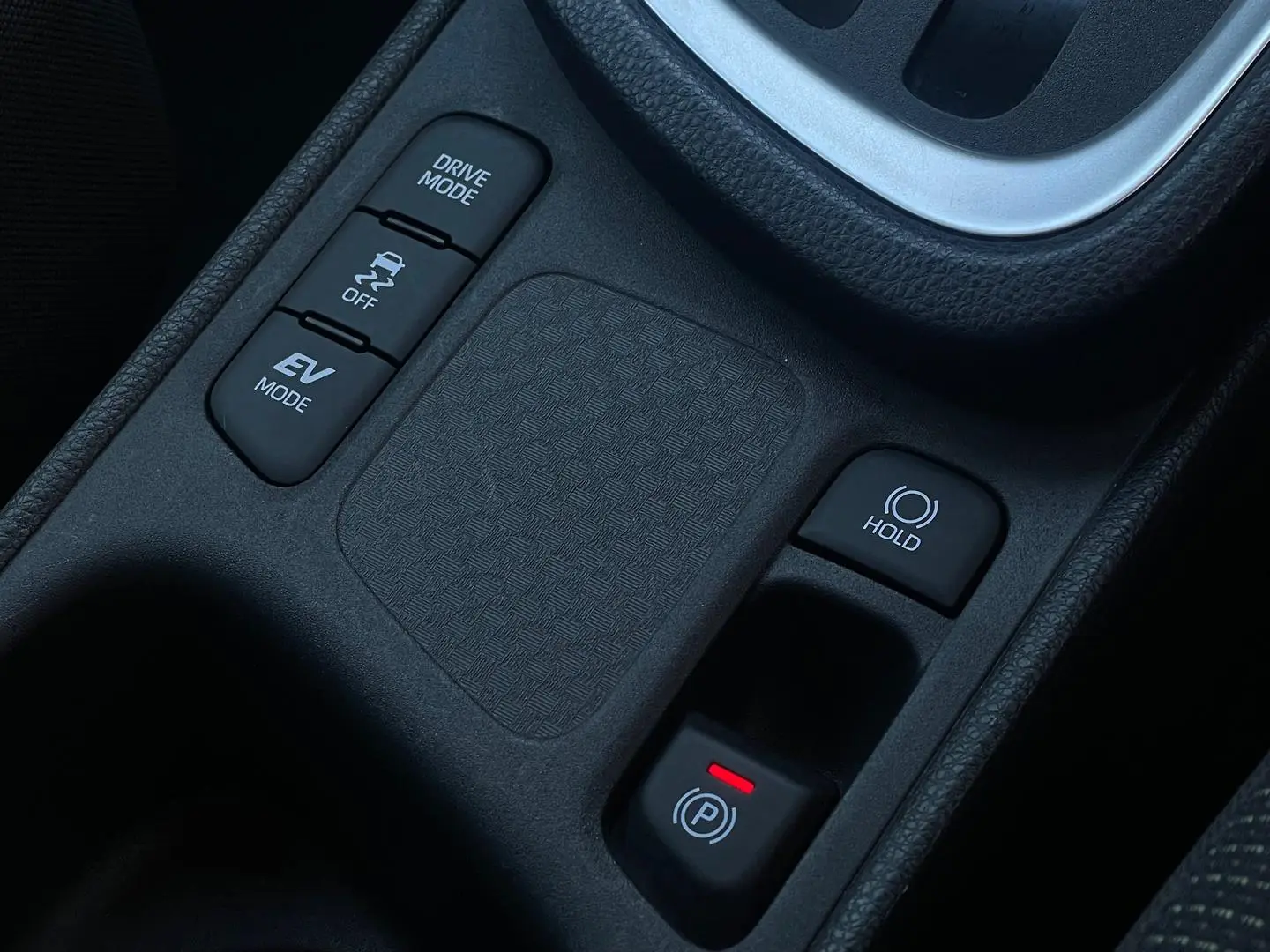 2021 Toyota Yaris Cross Gallery Image 17