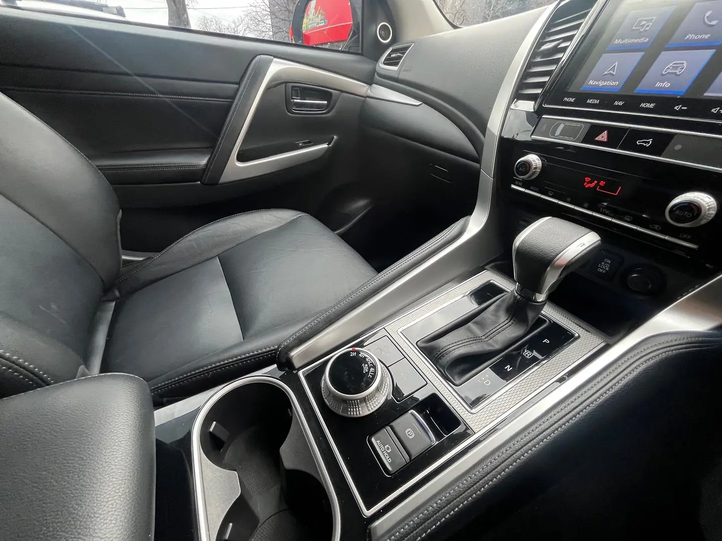 2023 Mitsubishi Pajero Sport Gallery Image 24