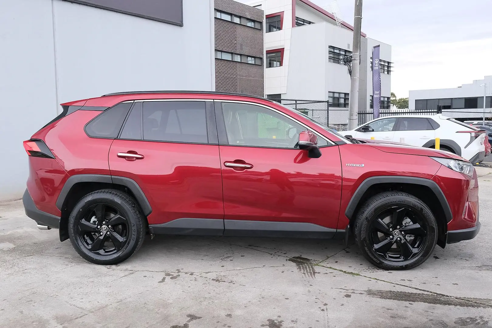 2021 Toyota RAV4 Gallery Image 5