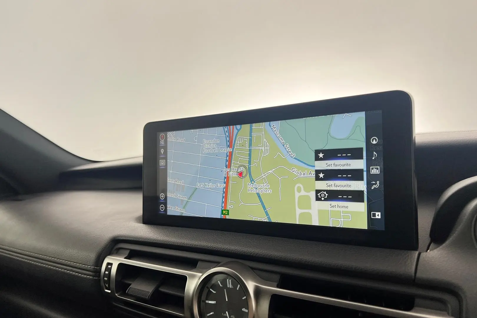 2021 Lexus IS Gallery Image 15