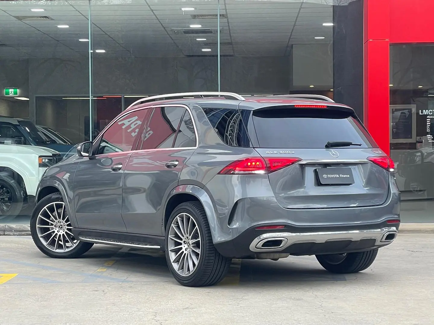 2022 Mercedes-Benz GLE-Class Gallery Image 10
