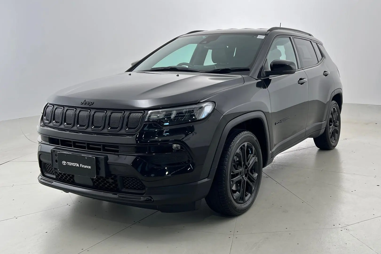 2022 Jeep Compass Gallery Image 2