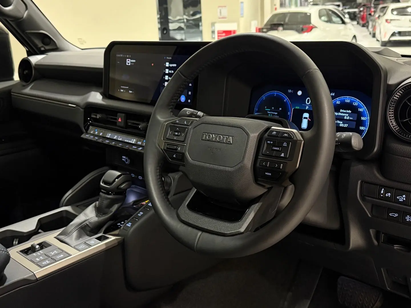 2025 Toyota Landcruiser Prado Gallery Image 13