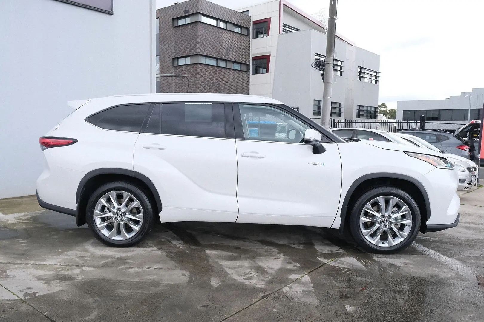 2021 Toyota Kluger Gallery Image 5