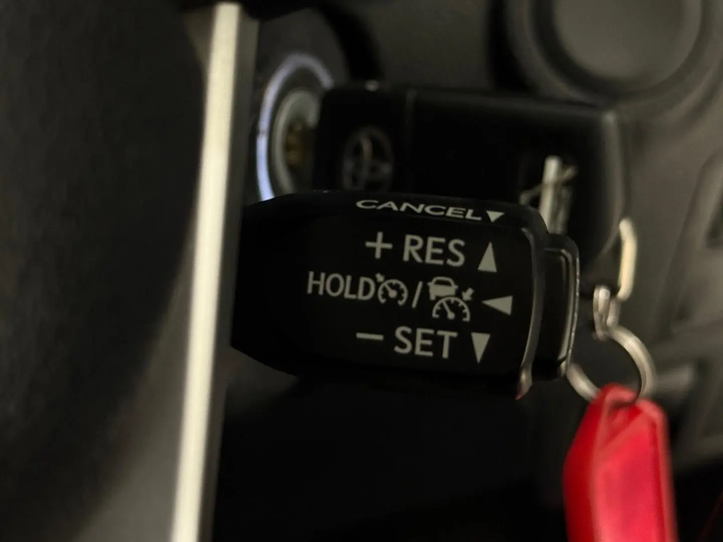 2019 Toyota Hilux Gallery Image 24