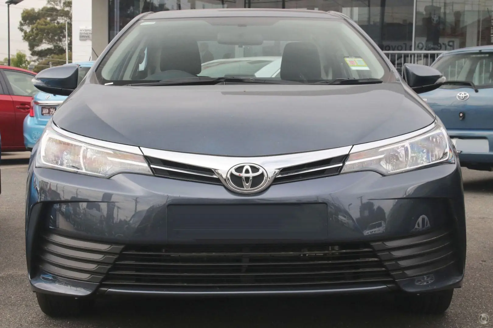 2019 Toyota Corolla Gallery Image 2
