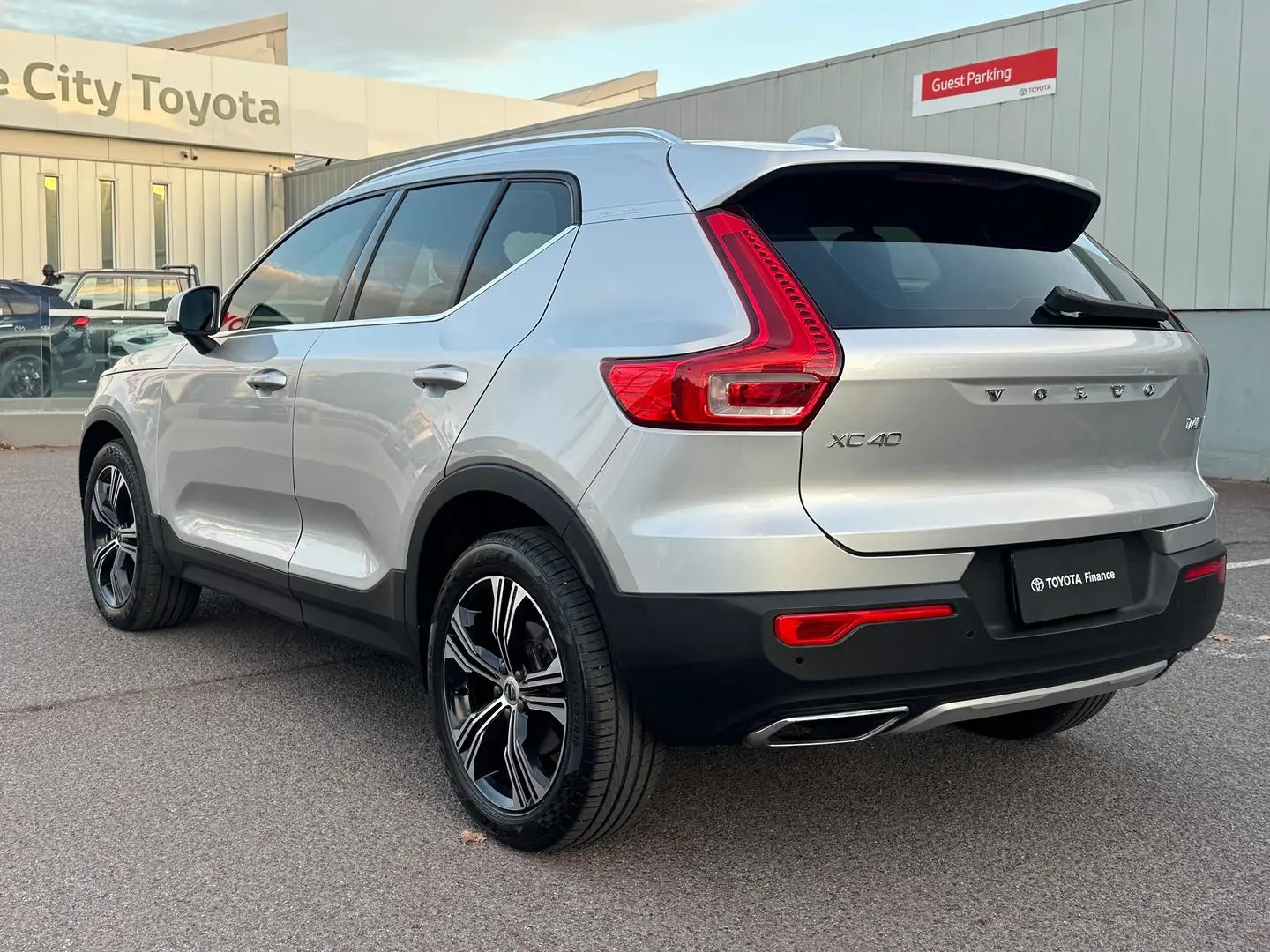 2018 Volvo XC40 Gallery Image 7