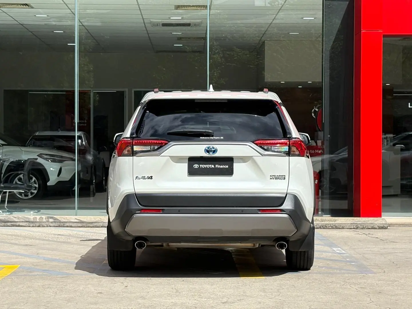 2019 Toyota RAV4 Gallery Image 9