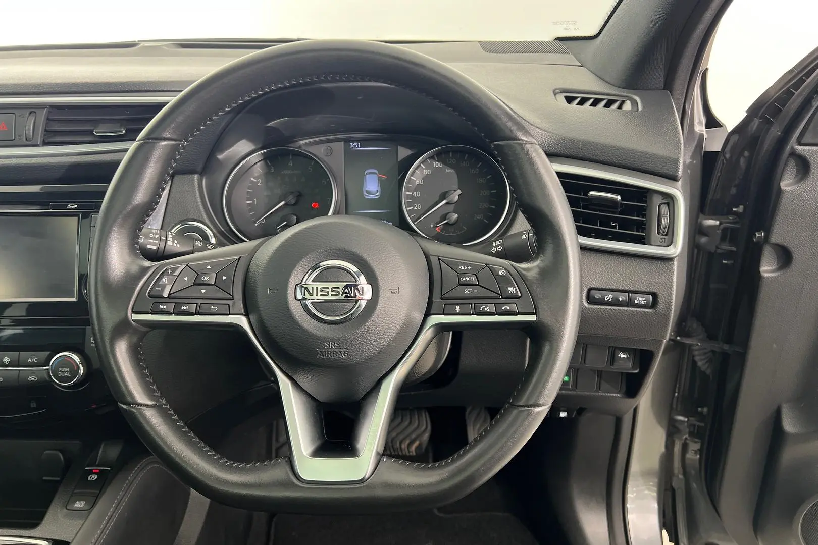 2019 Nissan QASHQAI Gallery Image 21