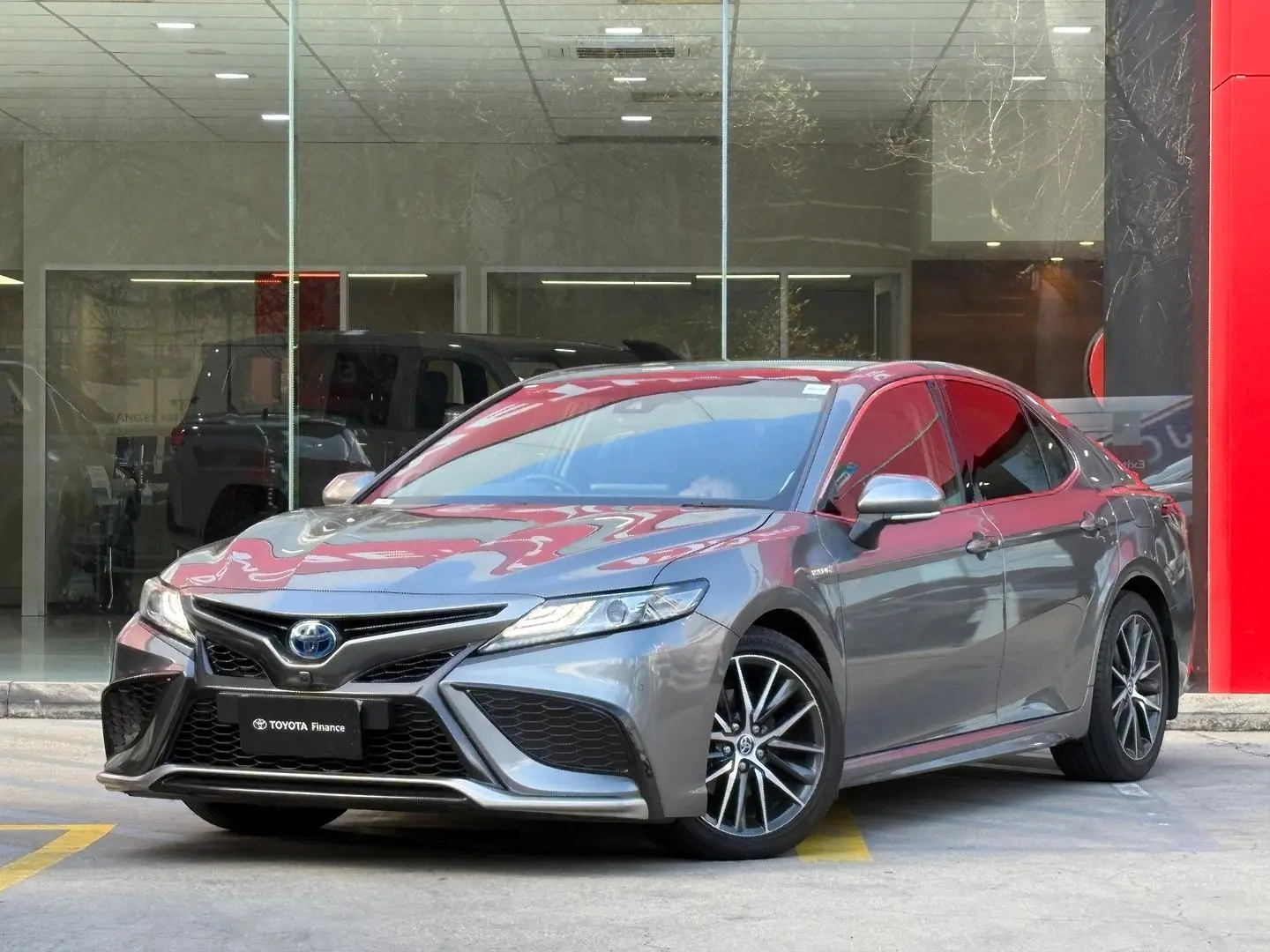 2023 Toyota Camry Gallery Image 5
