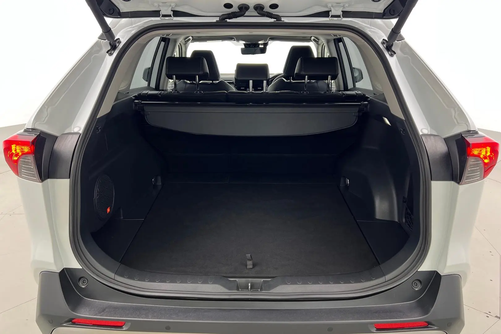 2024 Toyota RAV4 Gallery Image 24