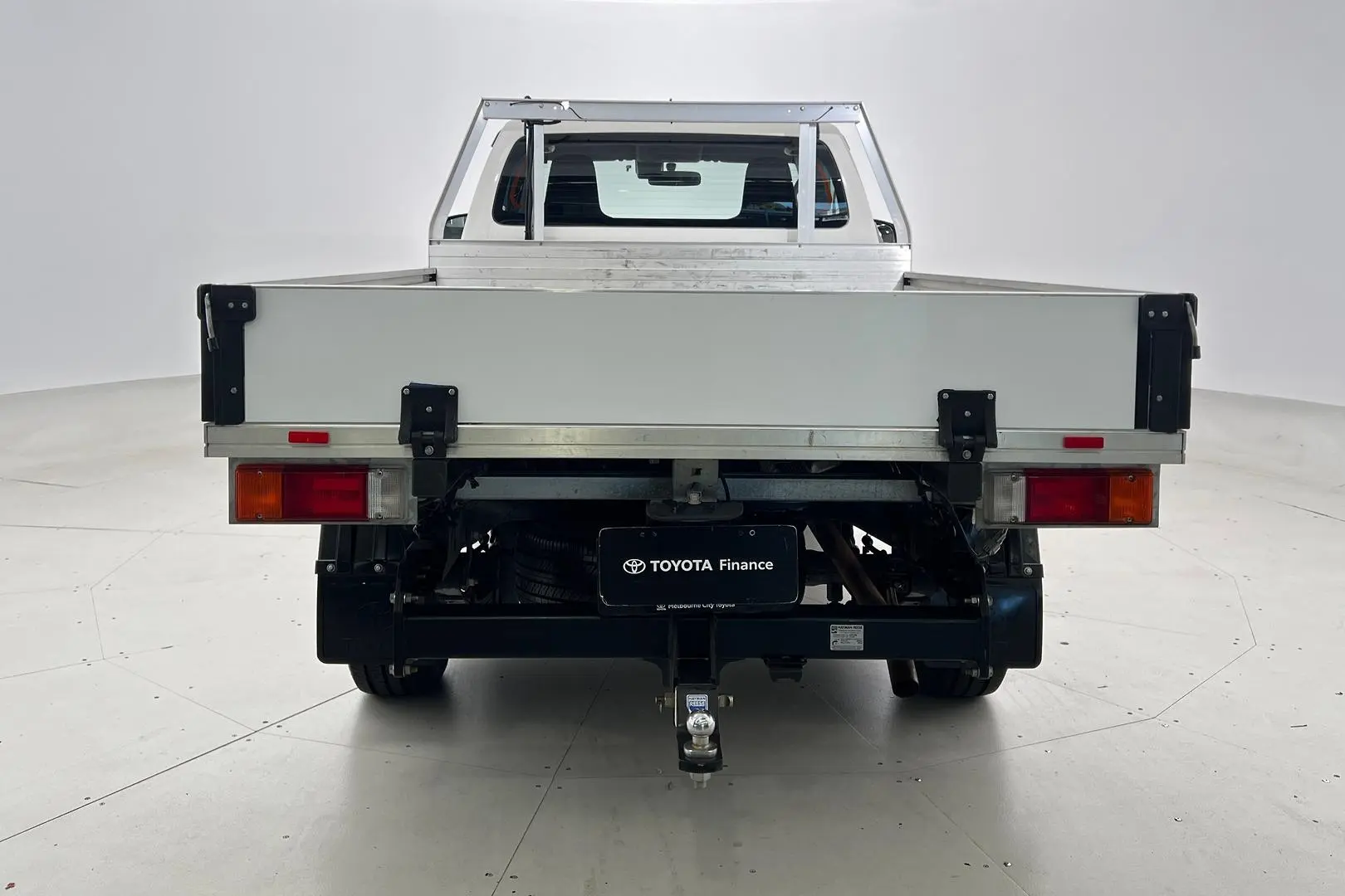 2020 Toyota Hilux Gallery Image 6