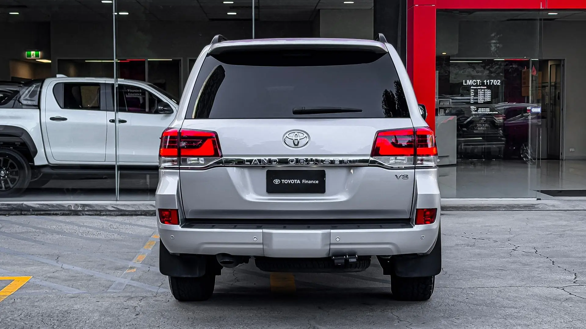 2019 Toyota Landcruiser Gallery Image 7