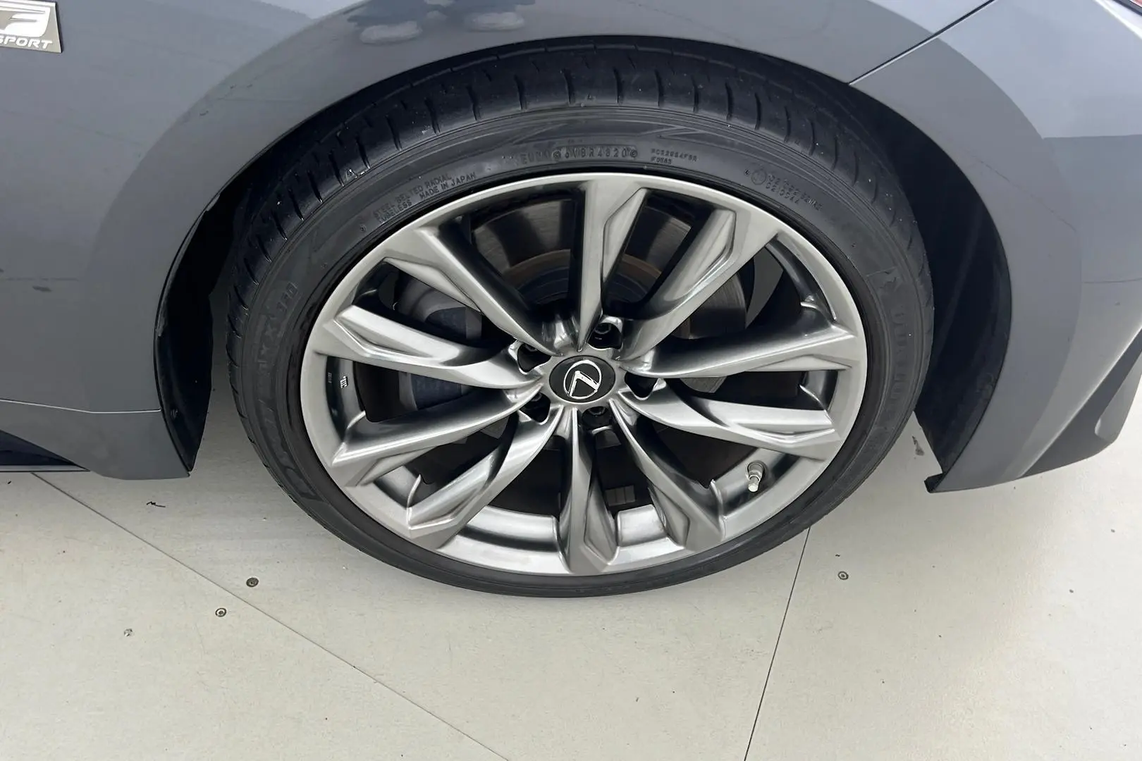 2021 Lexus IS Gallery Image 23