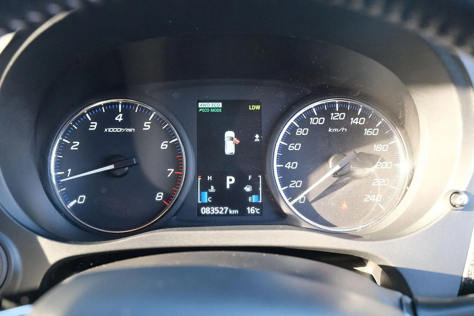 2021 Mitsubishi Outlander Gallery Image 17