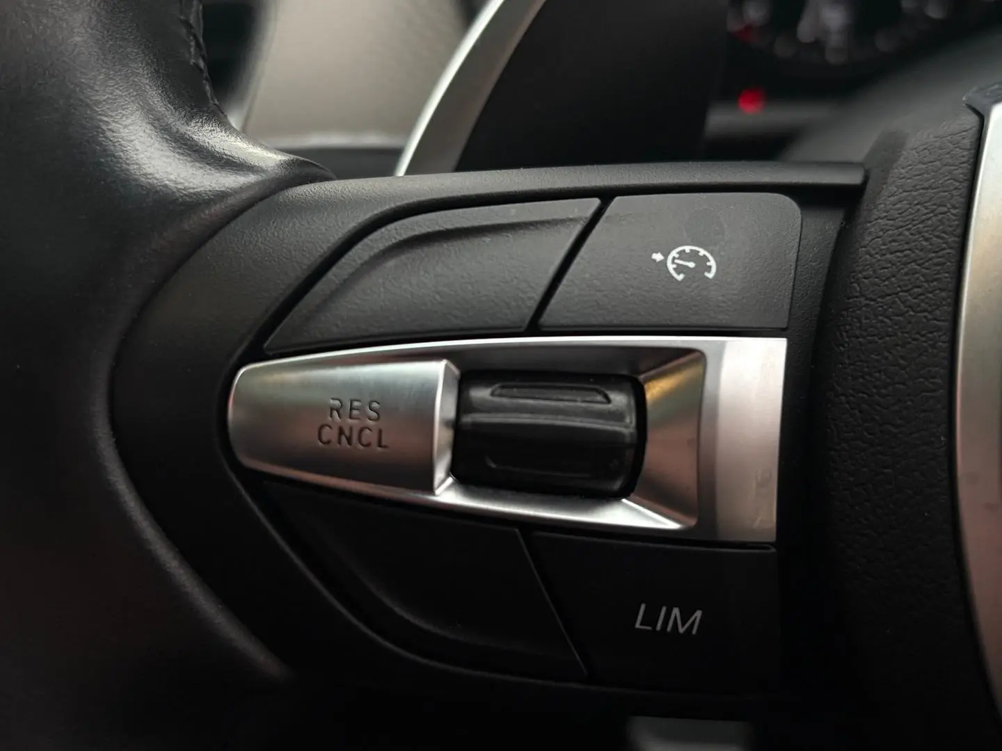 2021 BMW X2 Gallery Image 21