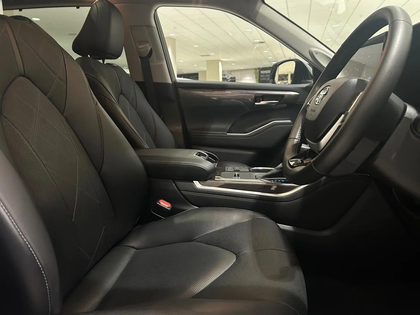 2023 Toyota Kluger Gallery Image 12