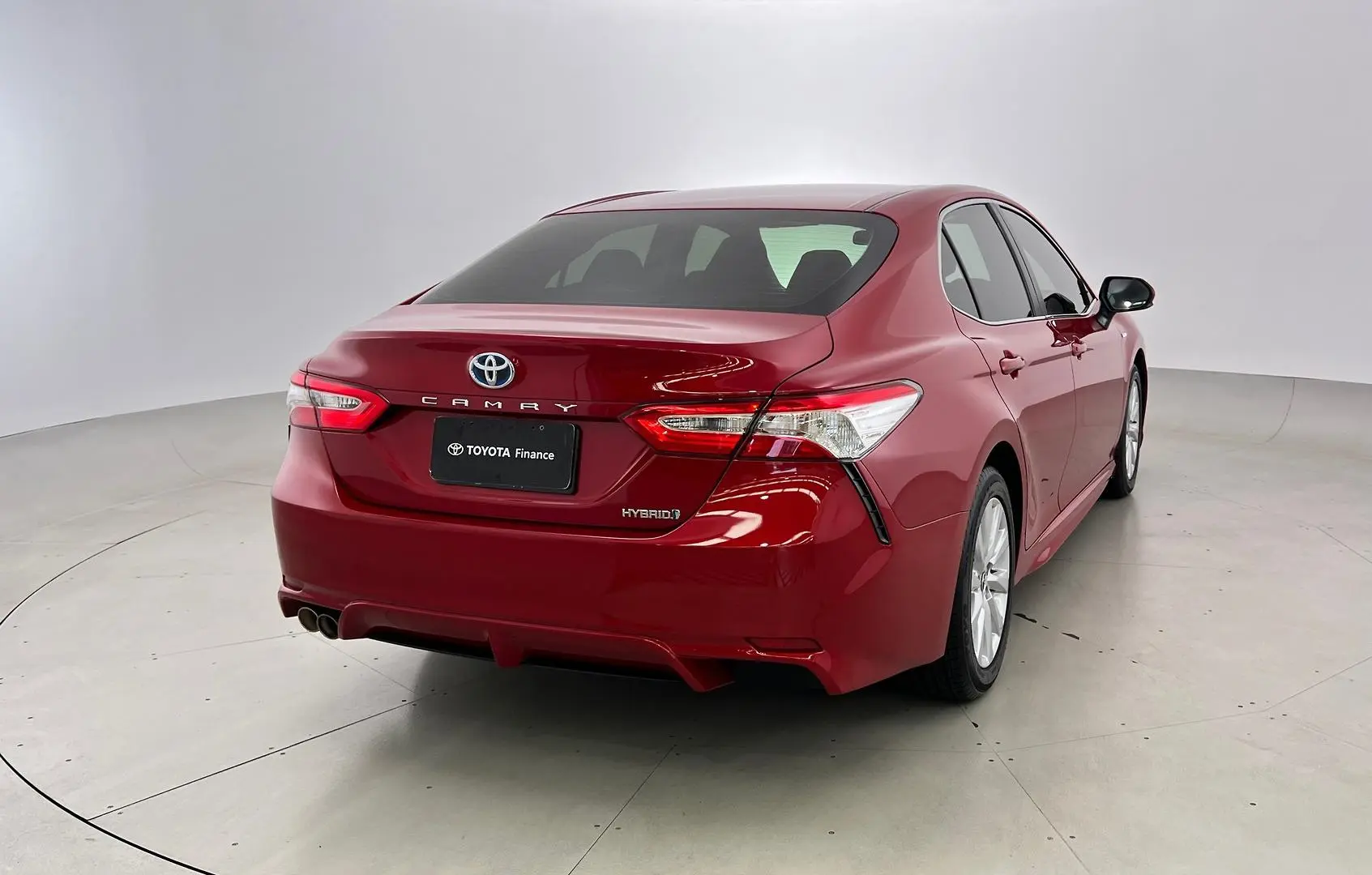 2019 Toyota Camry Gallery Image 5