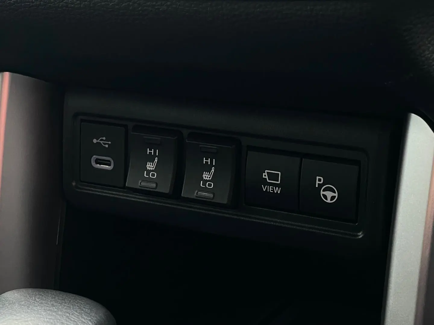 2024 Toyota Corolla Cross Gallery Image 21