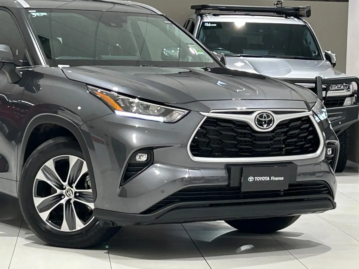 2023 Toyota Kluger Gallery Image 3