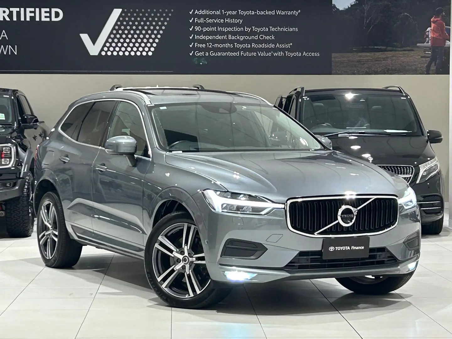 2020 Volvo XC60 Gallery Image 1