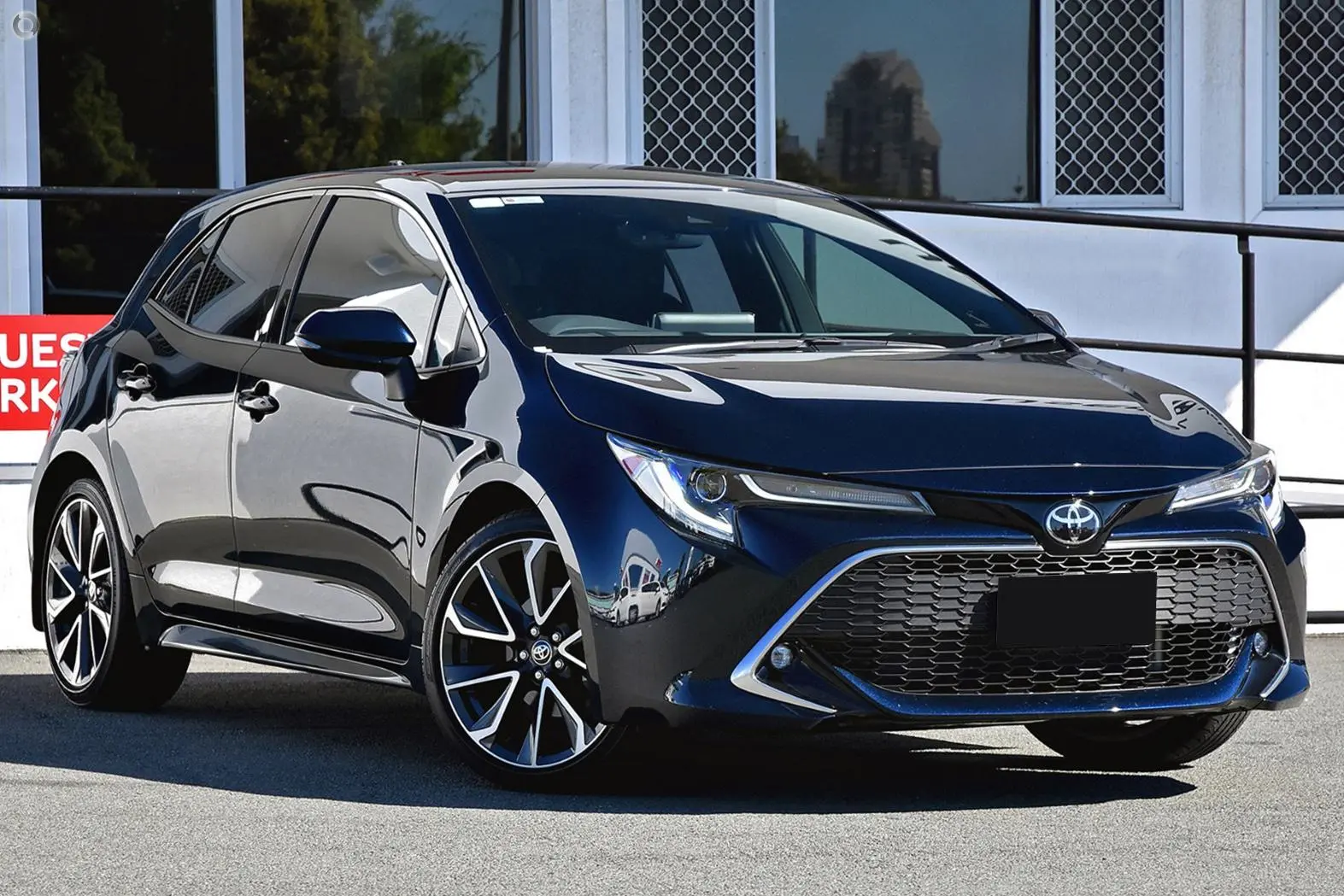 2019 Toyota Corolla Gallery Image 1