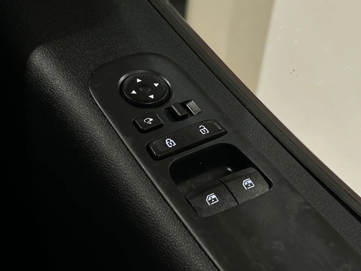 2022 Hyundai STARIA Gallery Image 23