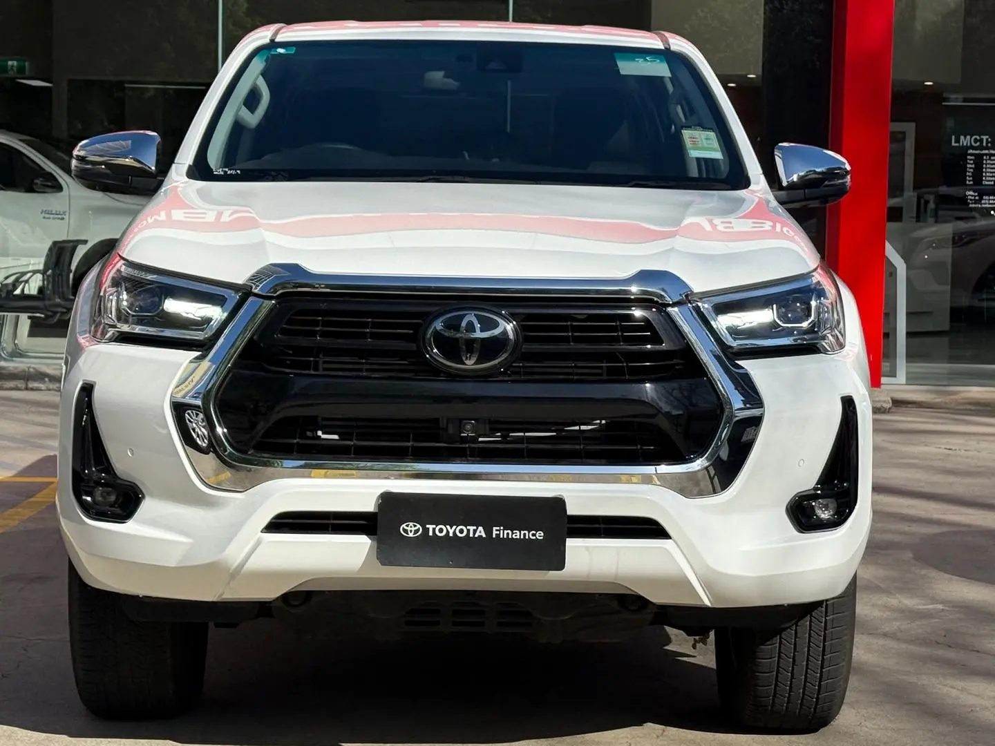 2023 Toyota Hilux Gallery Image 13