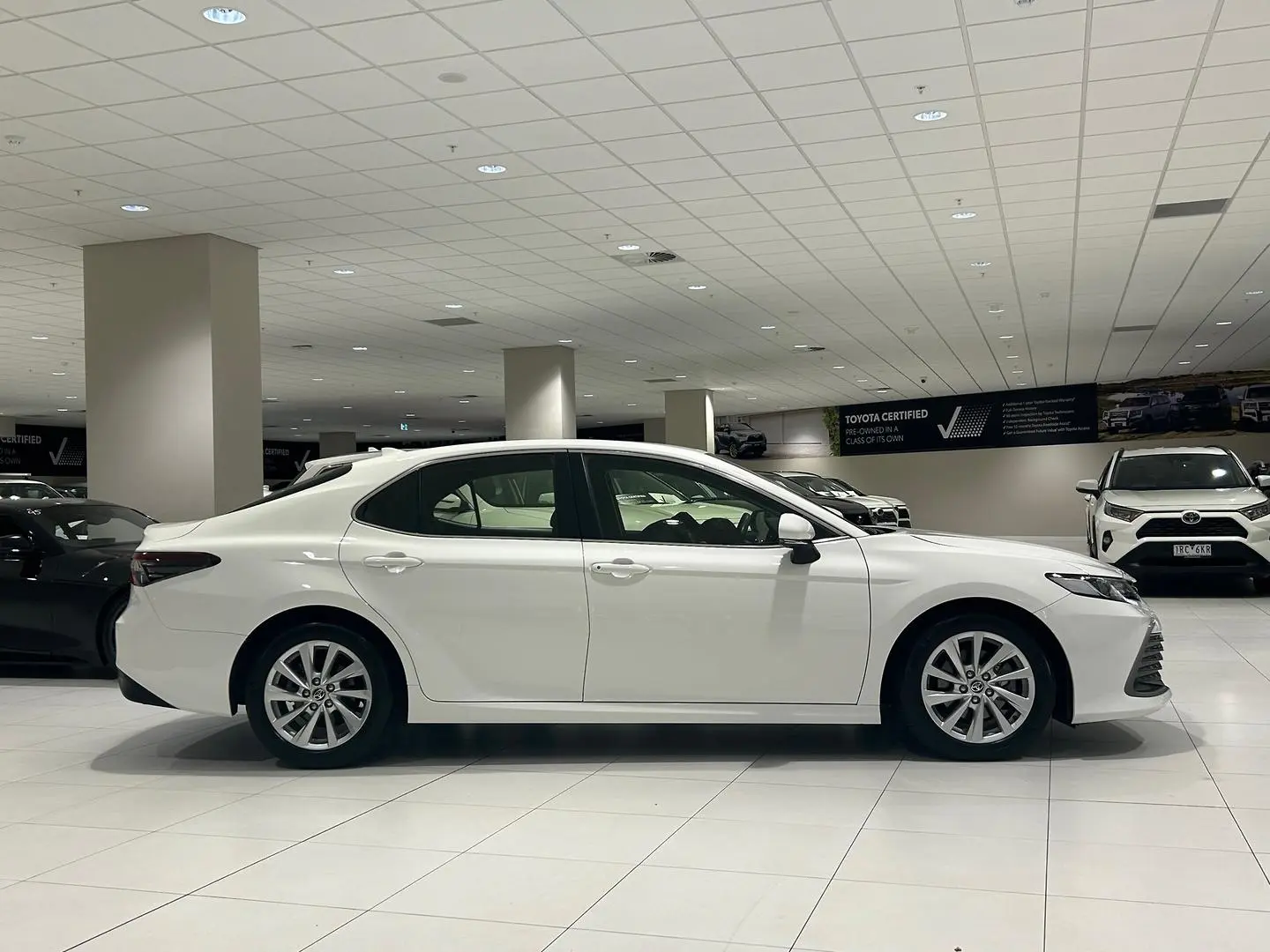 2024 Toyota Camry Gallery Image 2