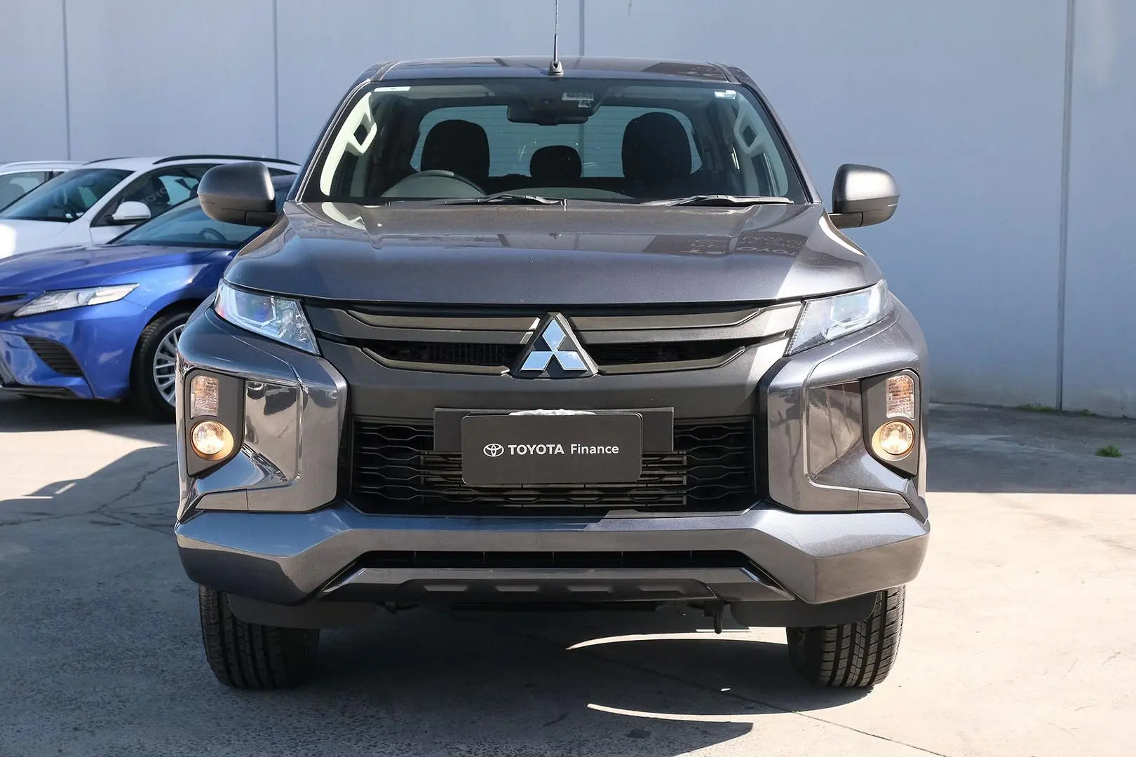 2020 Mitsubishi Triton Gallery Image 3
