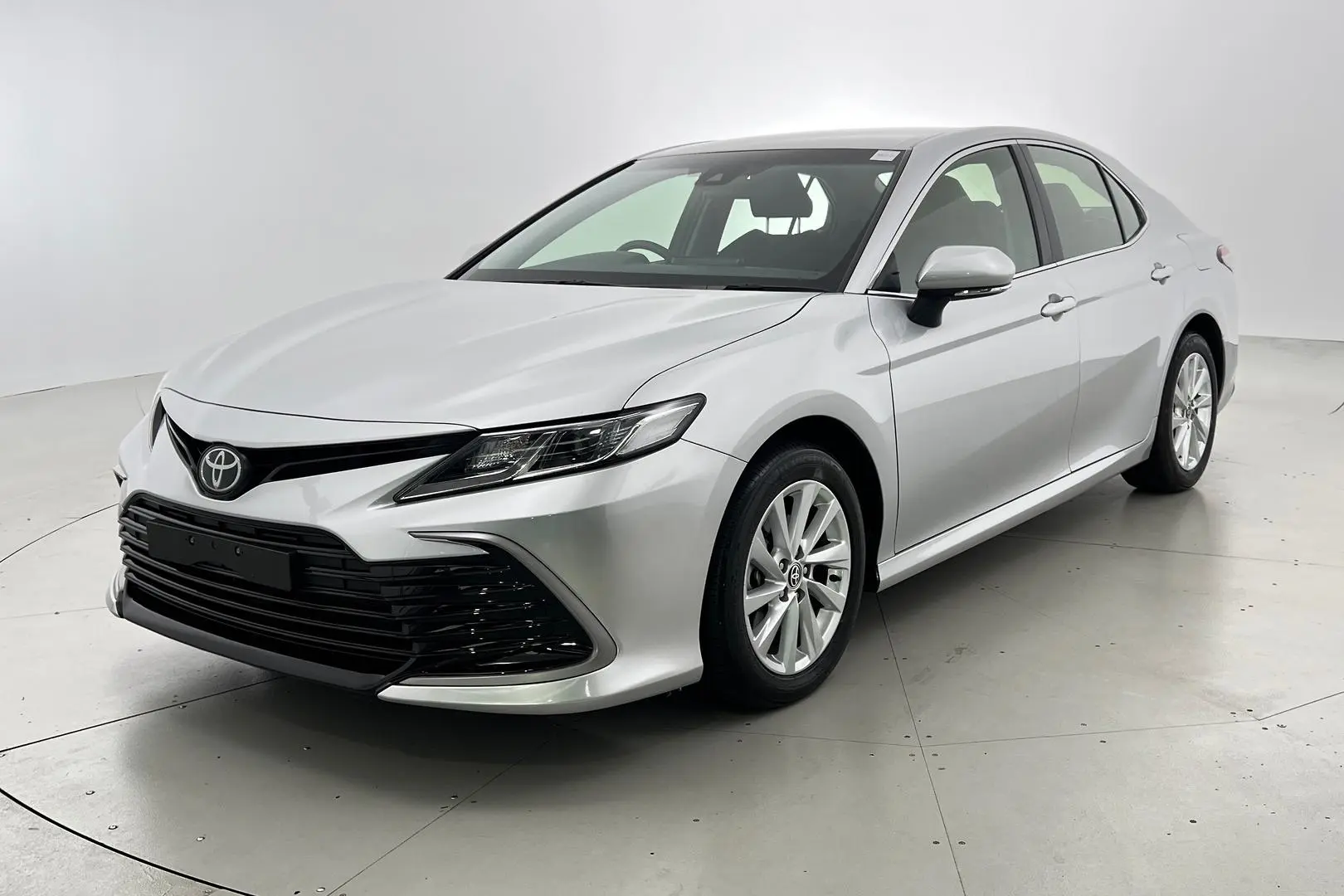 2024 Toyota Camry Gallery Image 2