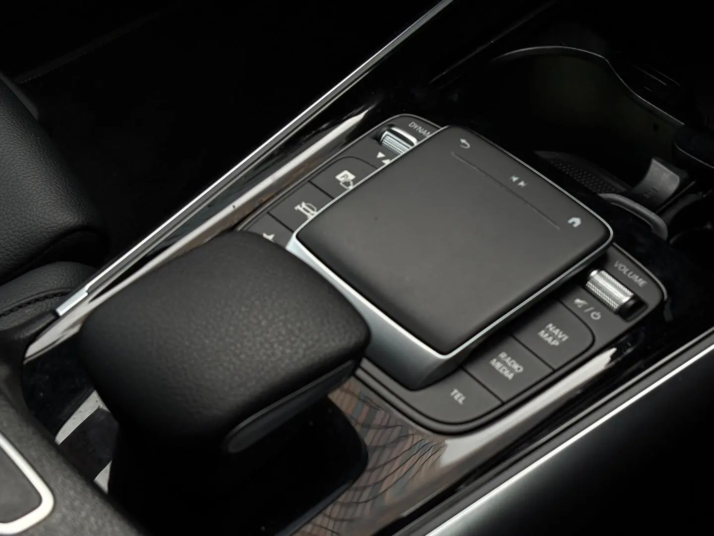 2021 Mercedes-Benz GLA-Class Gallery Image 19