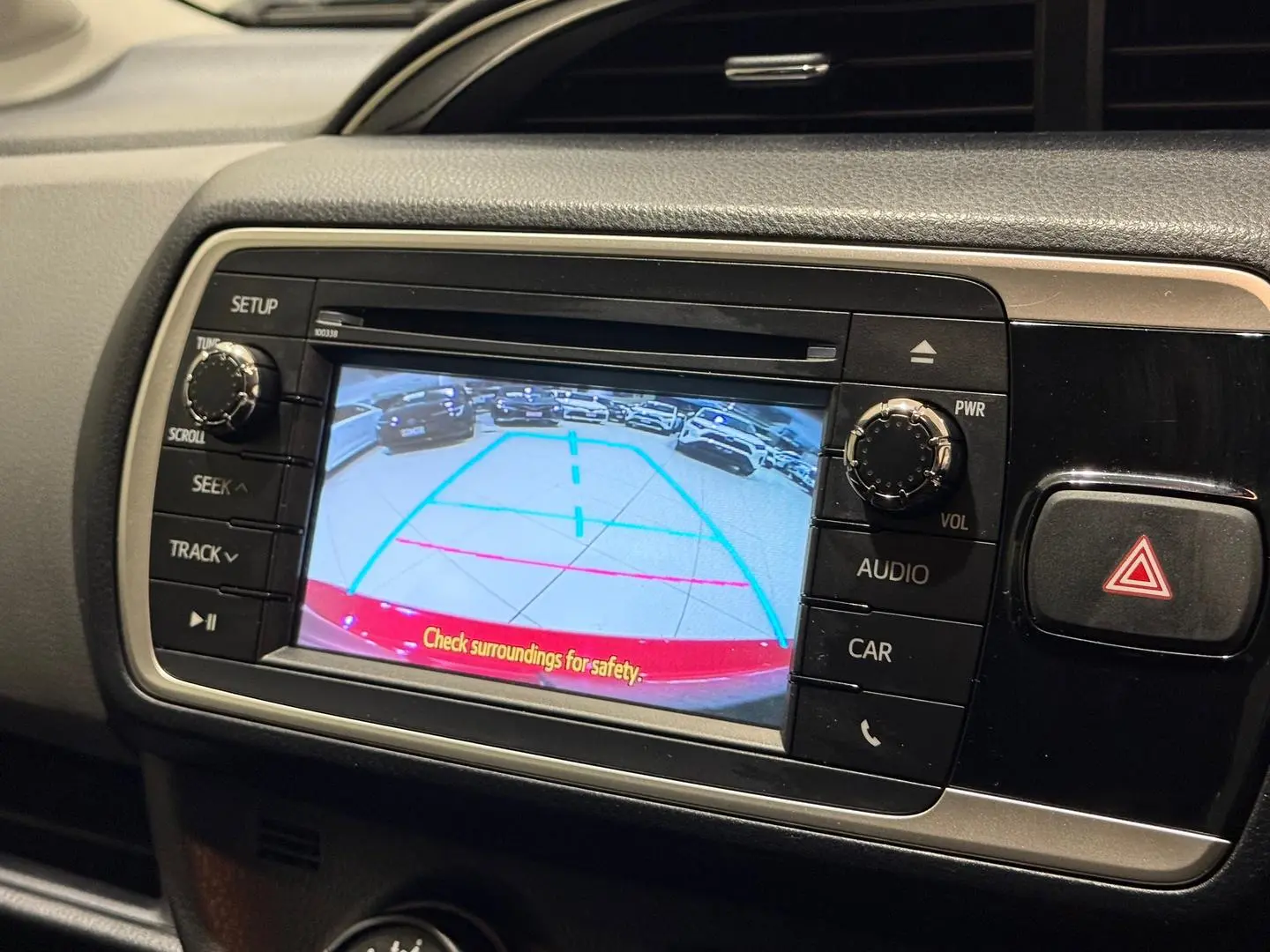 2014 Toyota Yaris Gallery Image 15