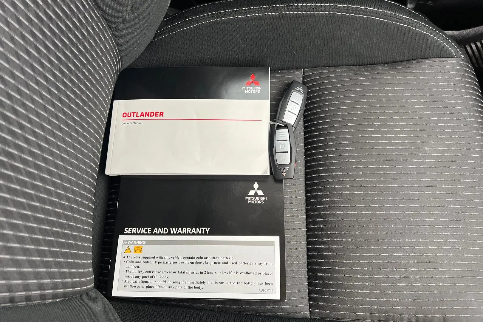 2022 Mitsubishi Outlander Gallery Image 23