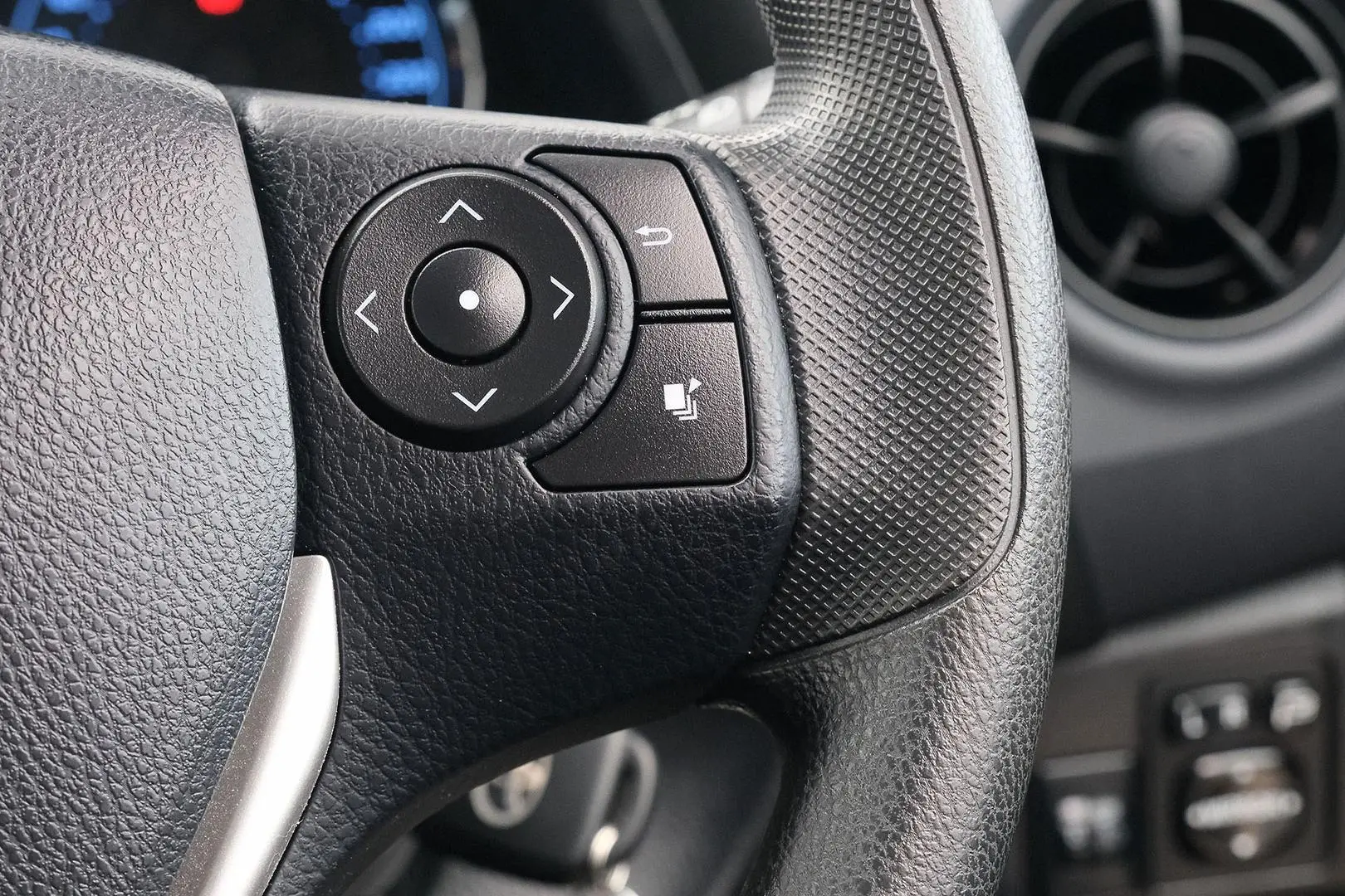 2017 Toyota Corolla Gallery Image 15