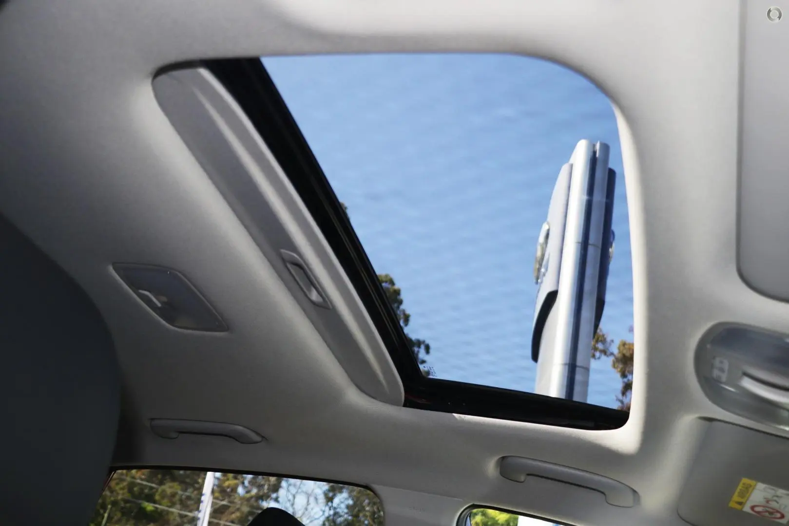 2022 Hyundai Kona Gallery Image 11