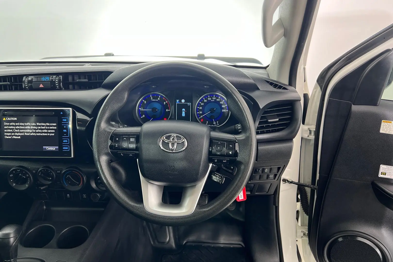 2020 Toyota Hilux Image 15