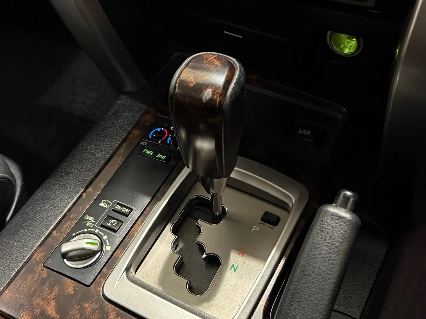 2013 Toyota Landcruiser Gallery Image 26