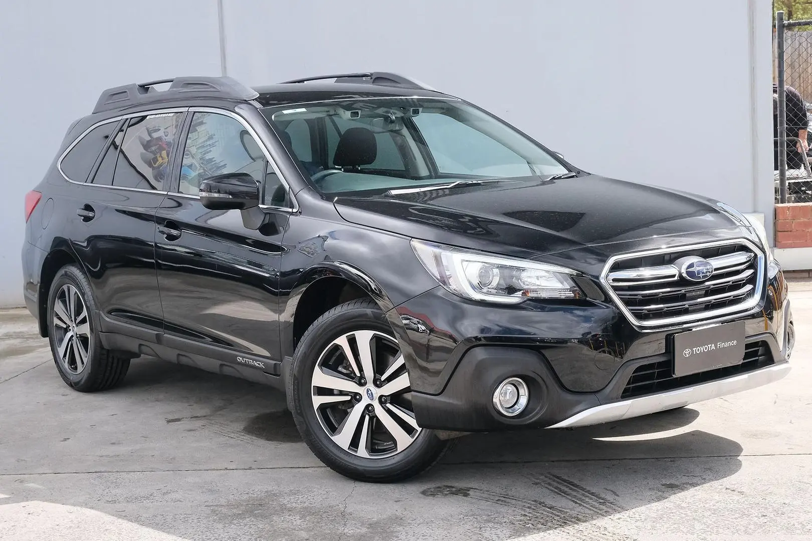2020 Subaru Outback Gallery Image 1