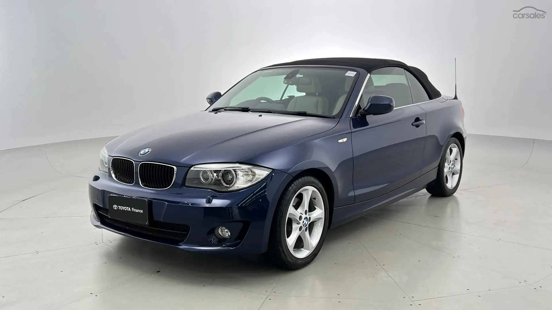 2013 BMW 1 Series Image 9