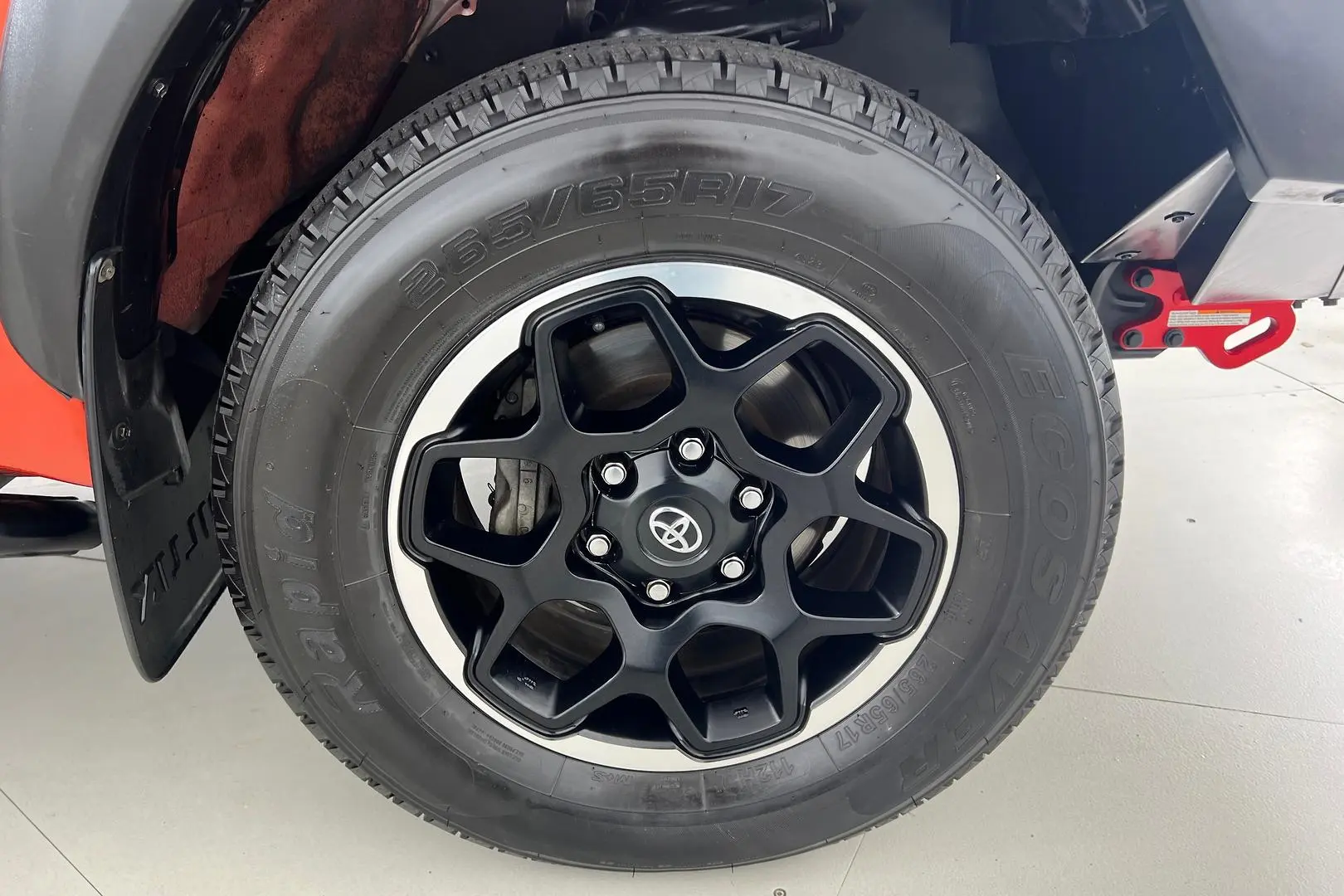2019 Toyota Hilux Gallery Image 21