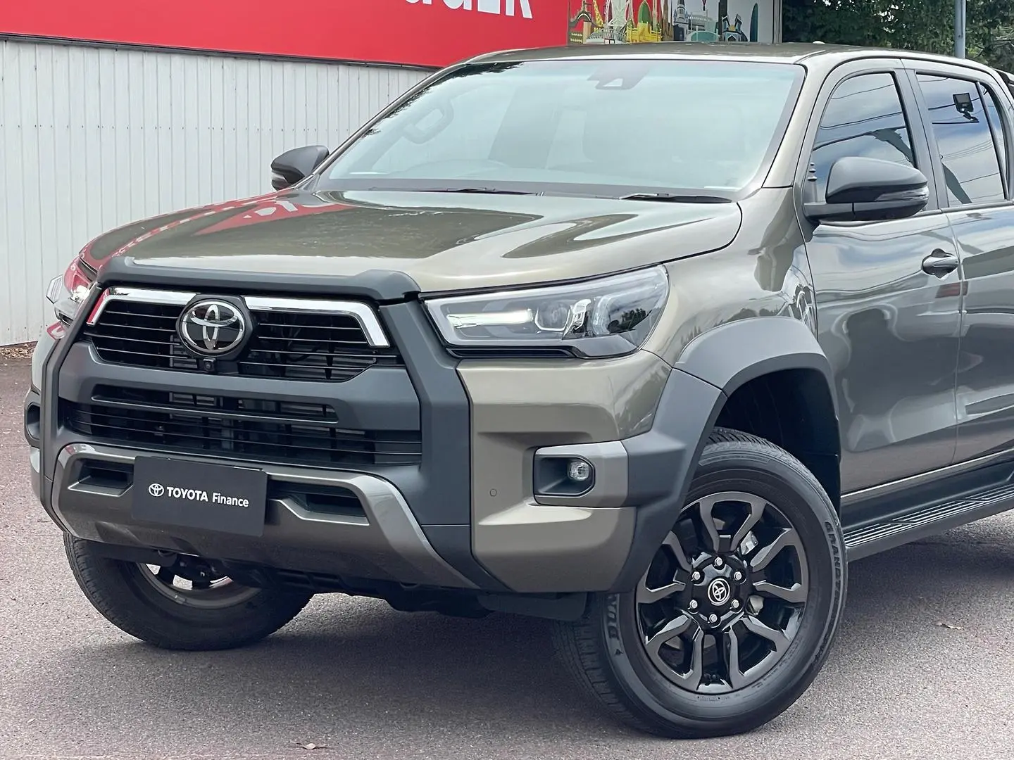 2022 Toyota Hilux Gallery Image 11