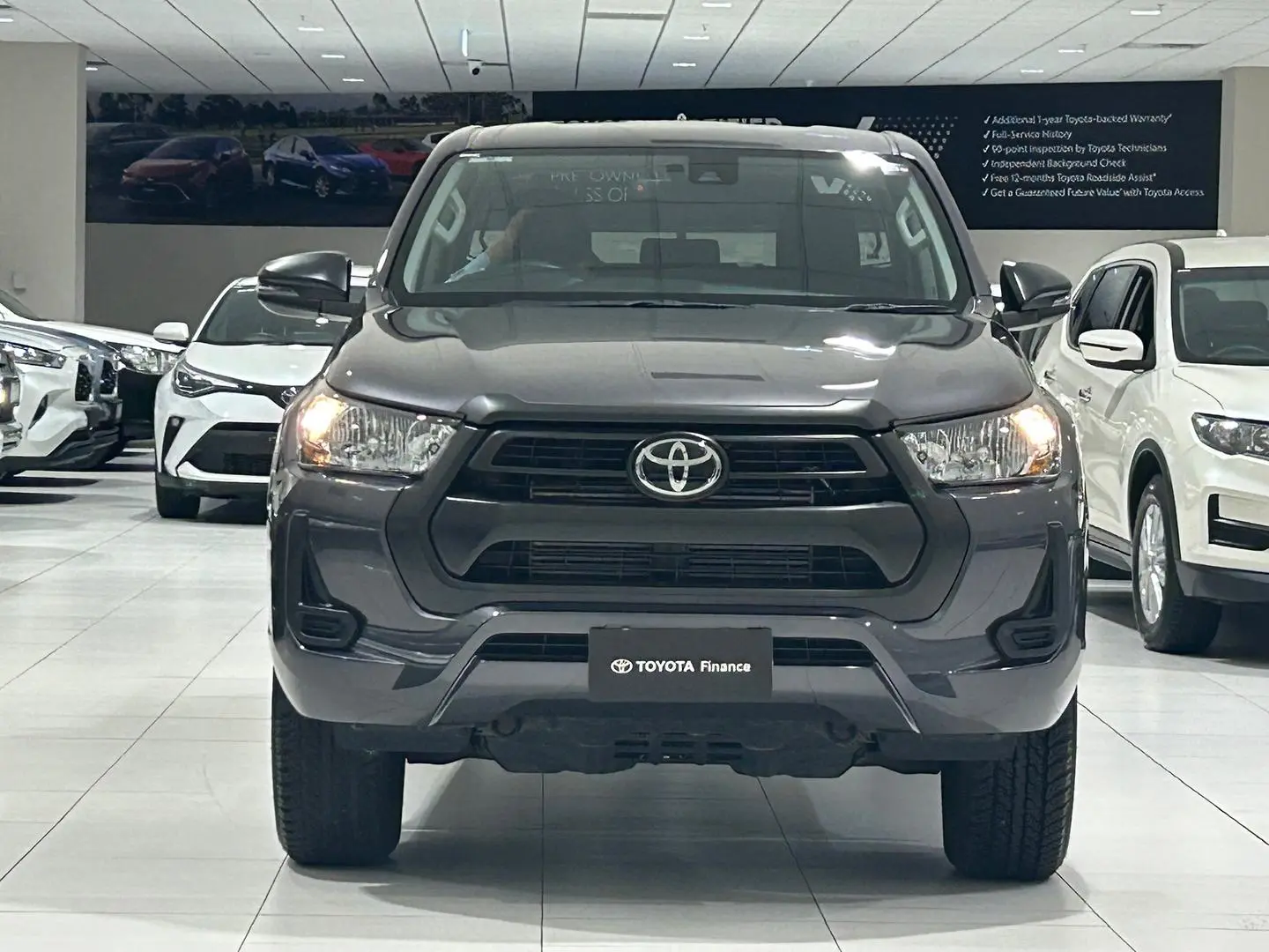 2022 Toyota Hilux Gallery Image 4