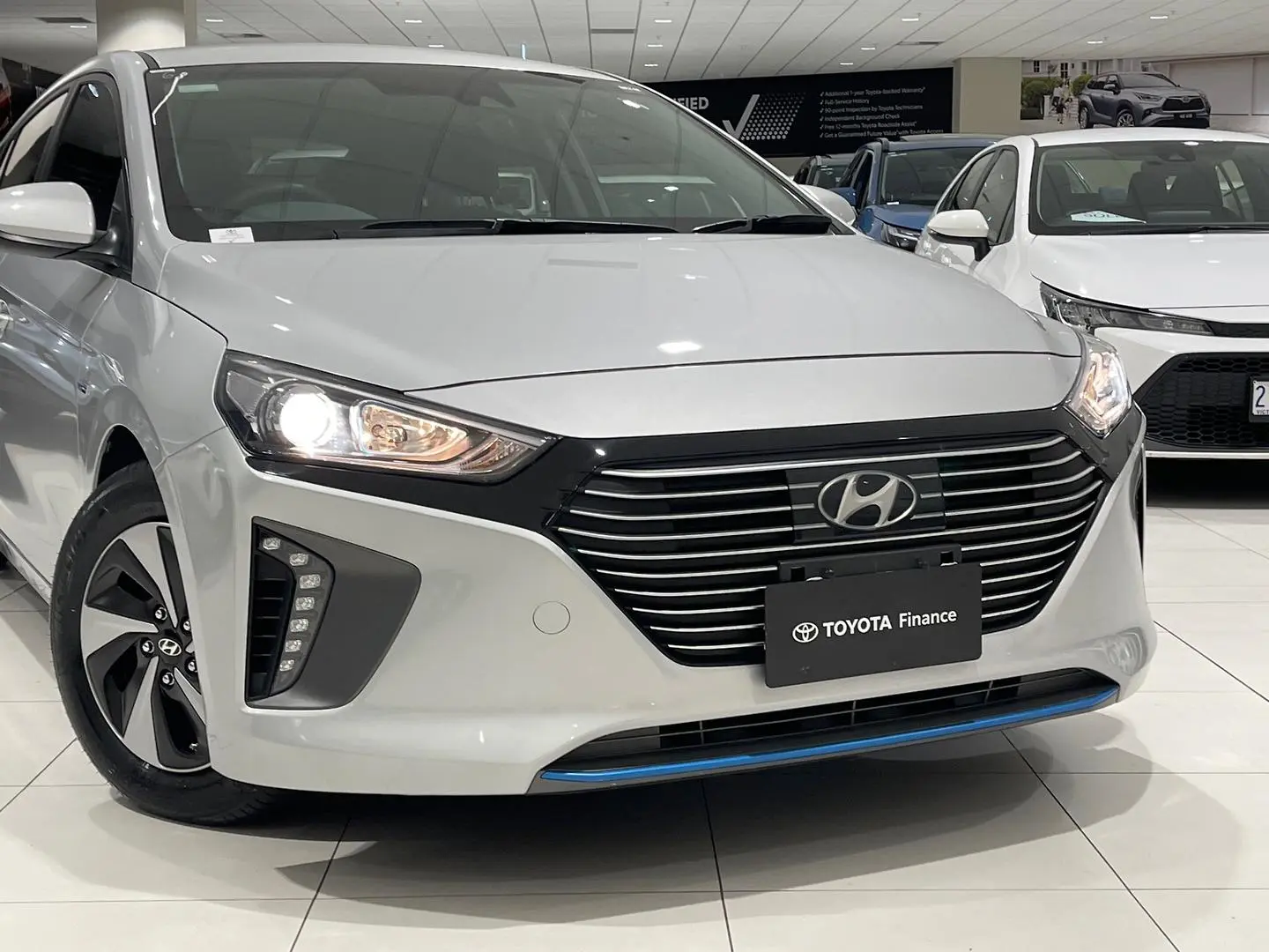 2019 Hyundai IONIQ Image 3