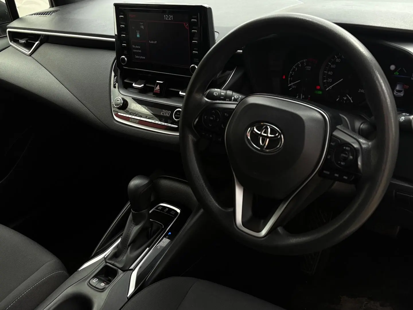 2018 Toyota Corolla Gallery Image 12