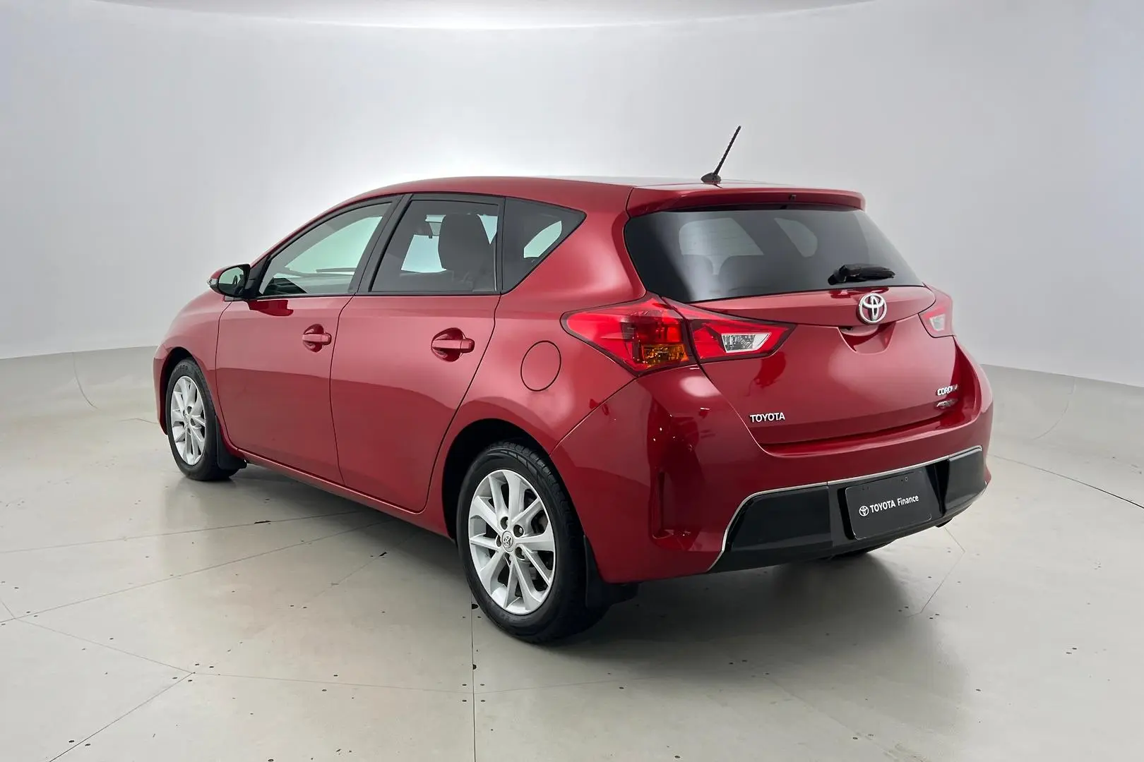 2014 Toyota Corolla Gallery Image 2