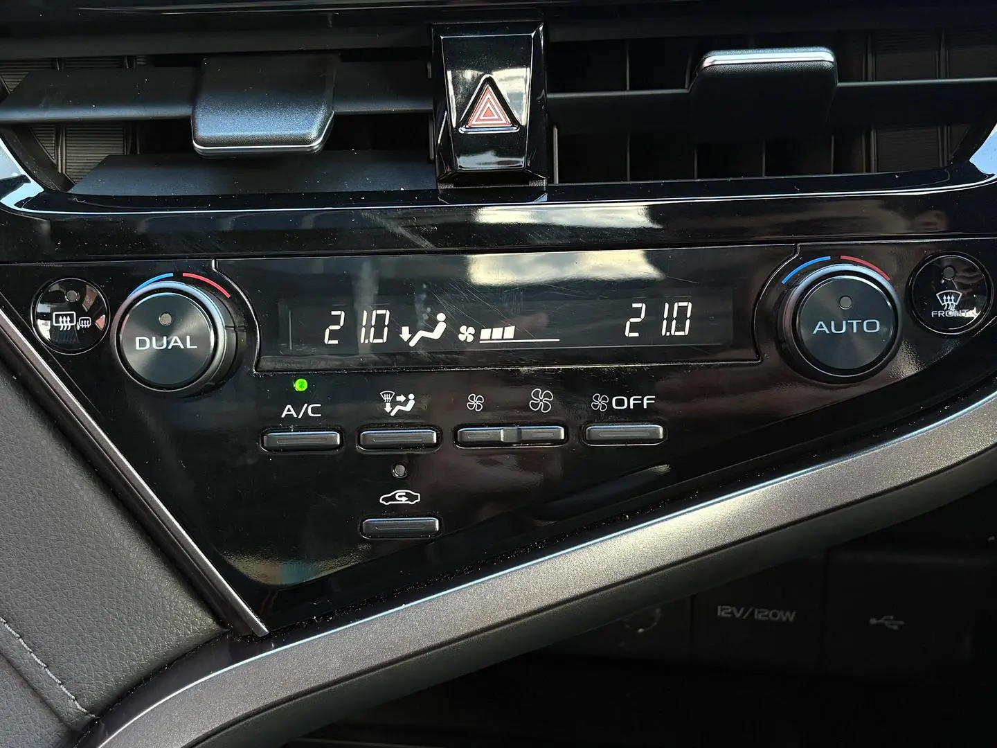 2023 Toyota Camry Gallery Image 19