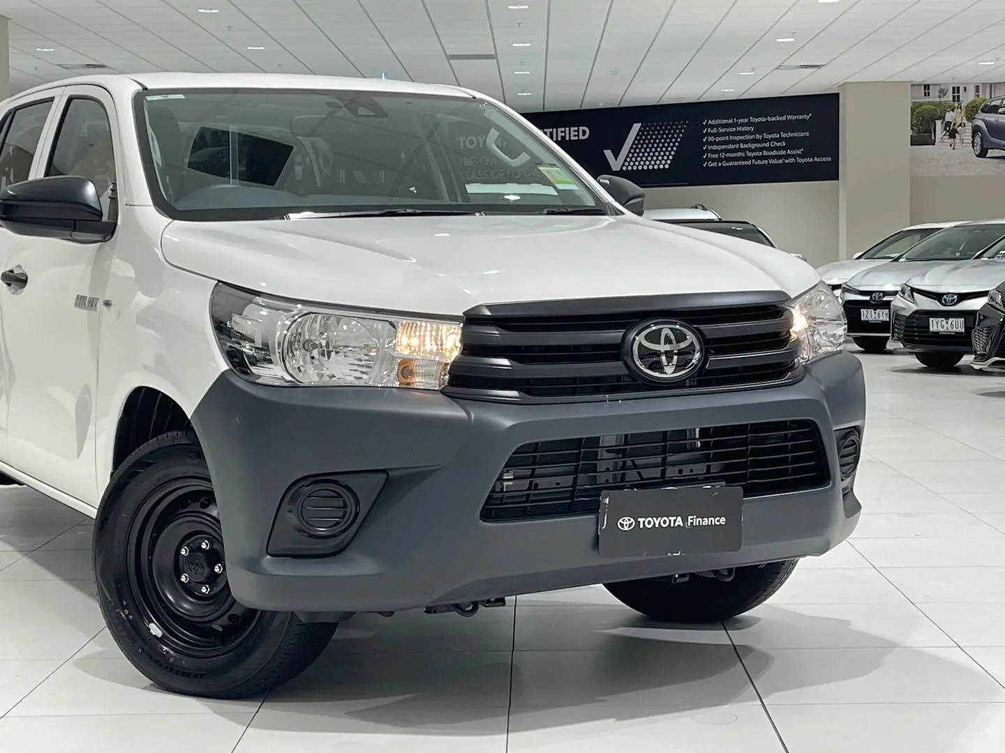 2022 Toyota Hilux Gallery Image 3