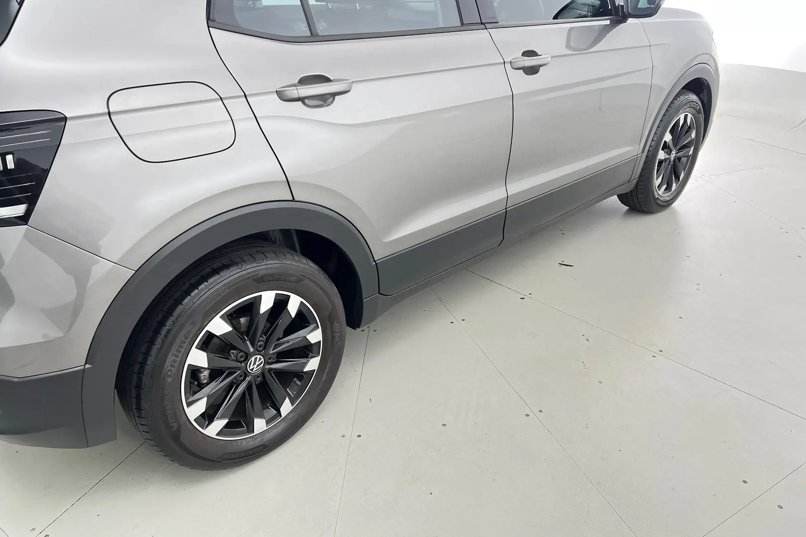 2021 Volkswagen T-Cross Gallery Image 9