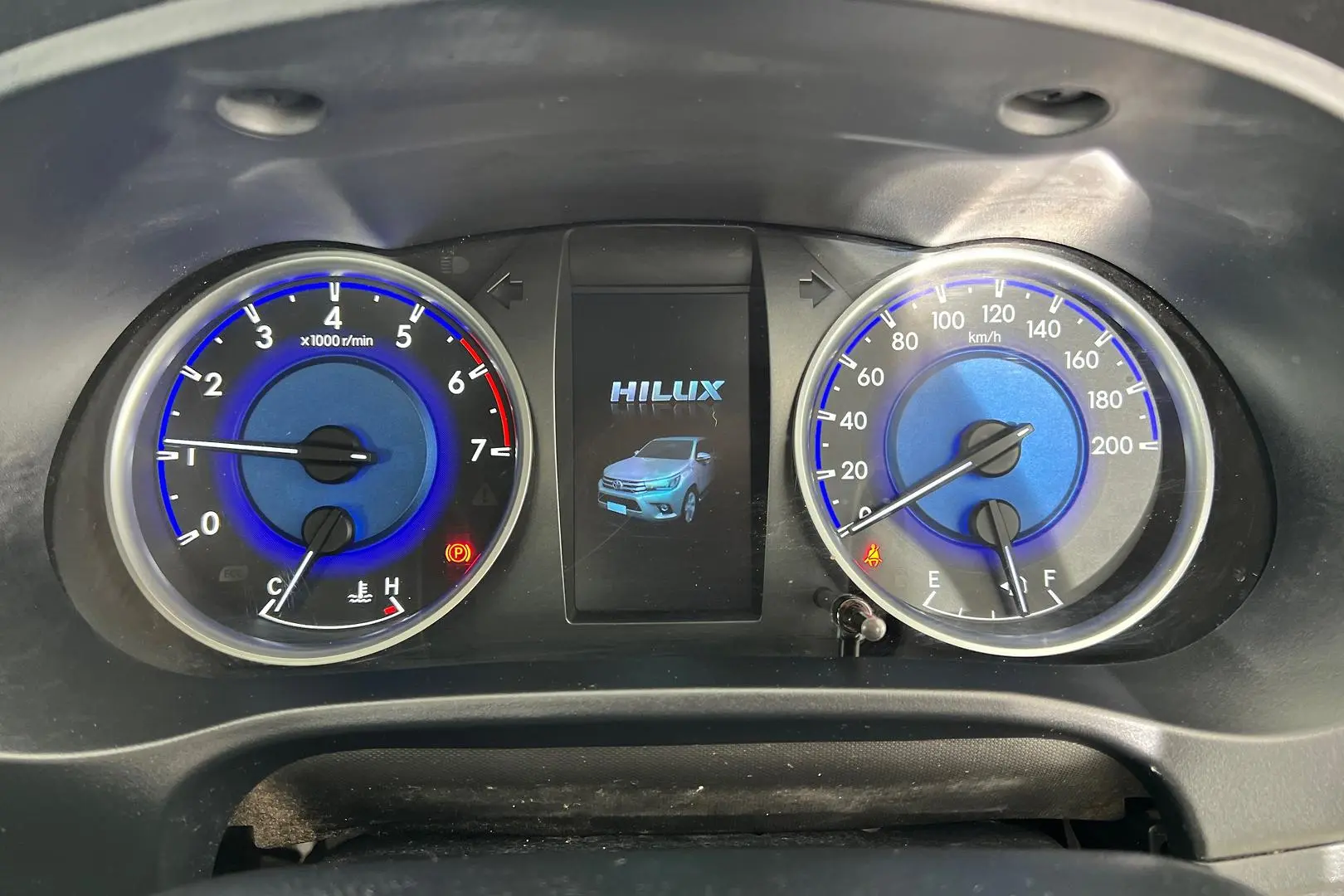 2020 Toyota Hilux Gallery Image 19